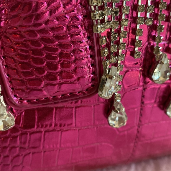 NWOT Adorably Chic Hot Pink Faux Croco Leather with dangling Rhinestones Bag - Picture 5 of 16